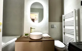 Apartament ultrafinisat | Etaj intermediar | Zona Str Tineretului - Poză 13