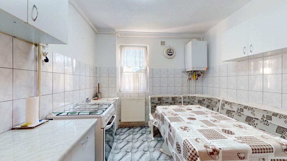 De vanzare-2 camere ideal investitie/locuit, mobilat, Str. Soarelui - Poză 5