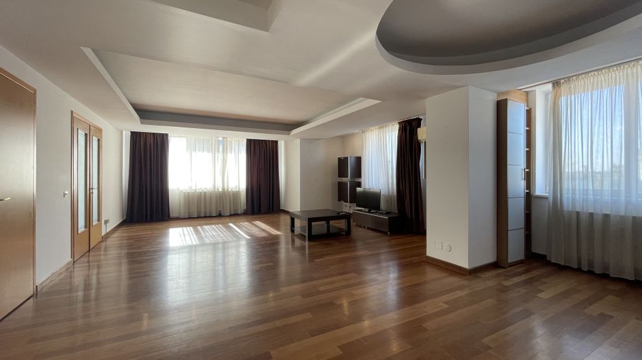 APARTAMENT 3 CAMERE PRIMAVERII - Poză 2