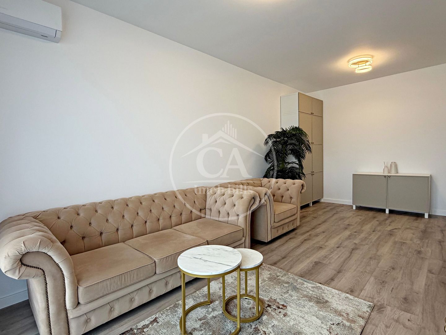 Apartament de închiriat cu 2 camere în Prima Arena, Oradea - Poză 2