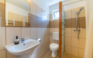 Casa + Pensiune deosebita - Orlat, Sibiu - Poză 30
