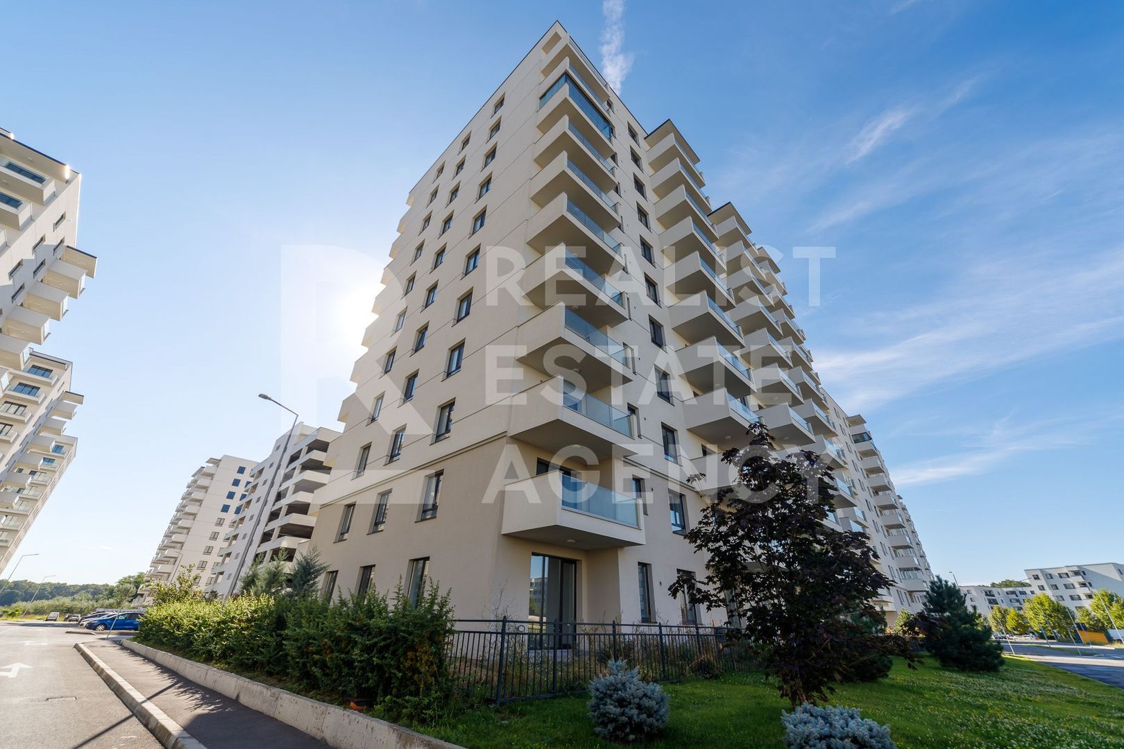 Apartament 3 camere de vânzare în nordul capitalei, lângă pădure - Poză 9