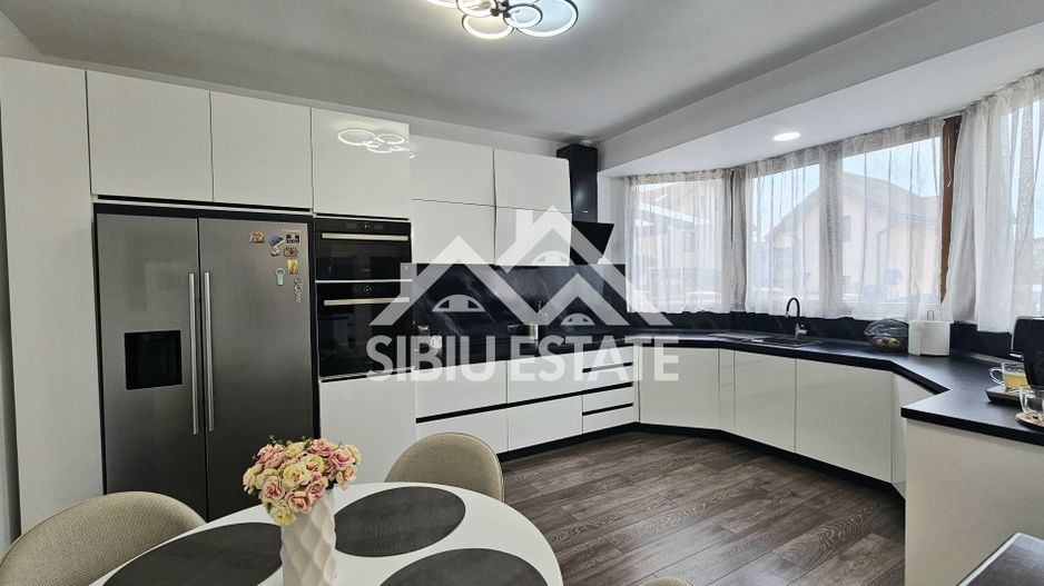 Casa 4 camere Sibiu dotari bune, pivnita, terasa - Poză 4