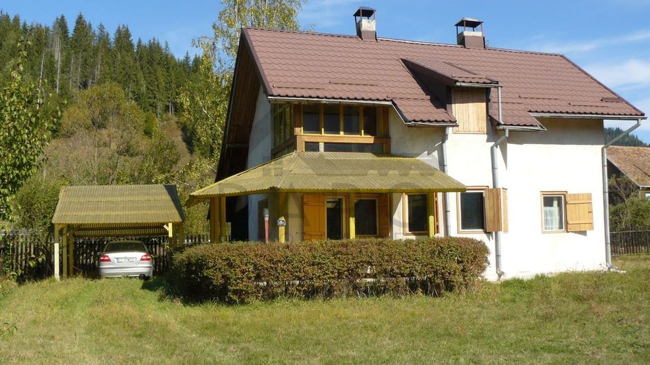 Casă cu etaj , de cărămidă, pe teren de  1680 M2, intabulat și  cu cadastru,la Neagra, jud. Mureș - Poză 1