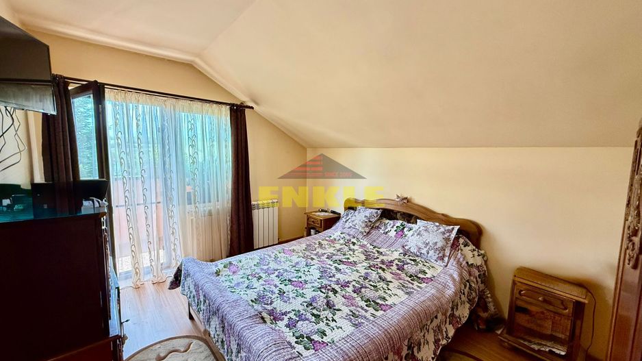 De vanzare casa P+M, 900 mp teren, zona Baisa - Poză 3