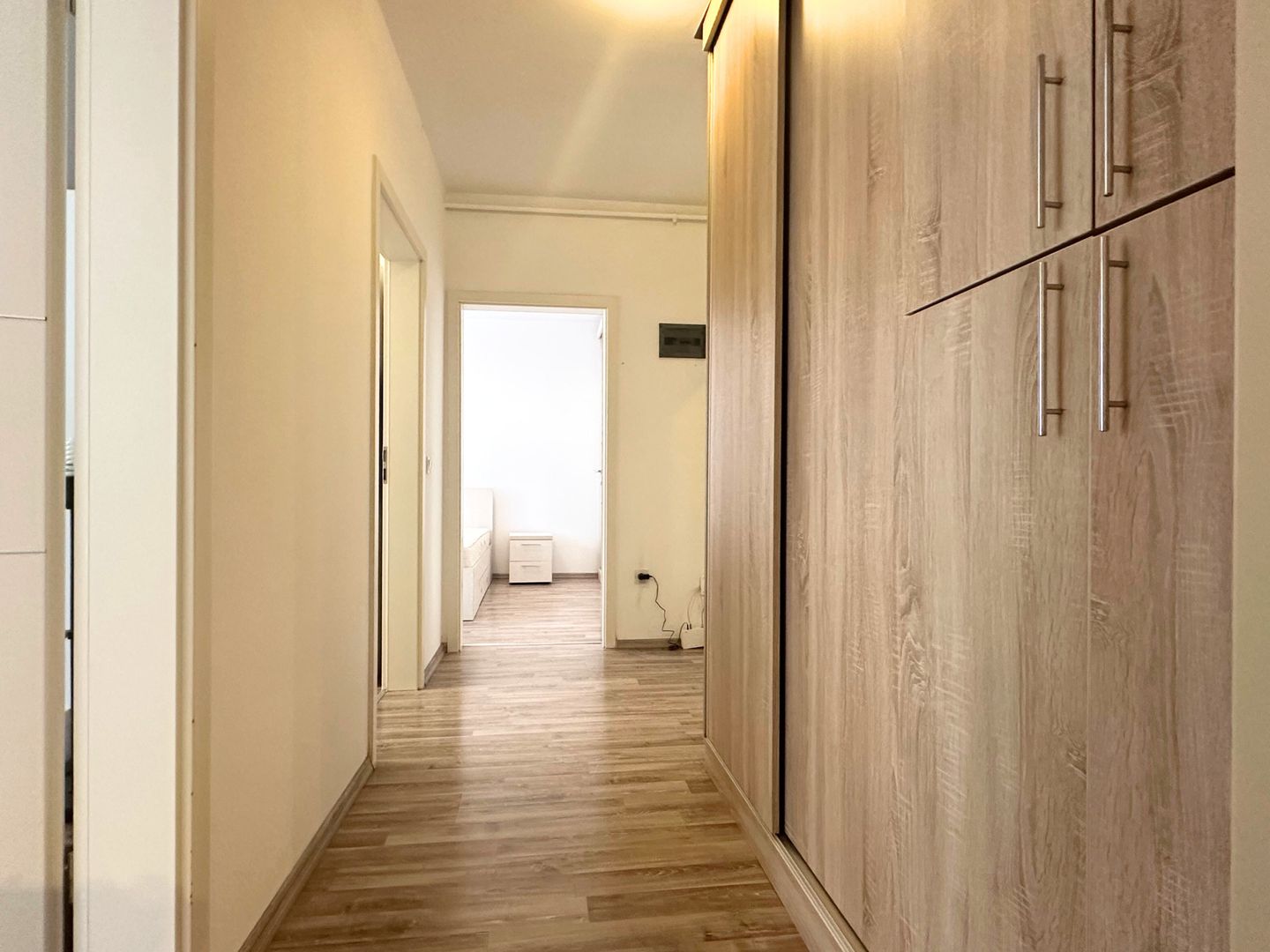 Închiriere apartament 2 camere mobilat cu parcare si boxa et 2  Avantgarden 3 - Poză 17