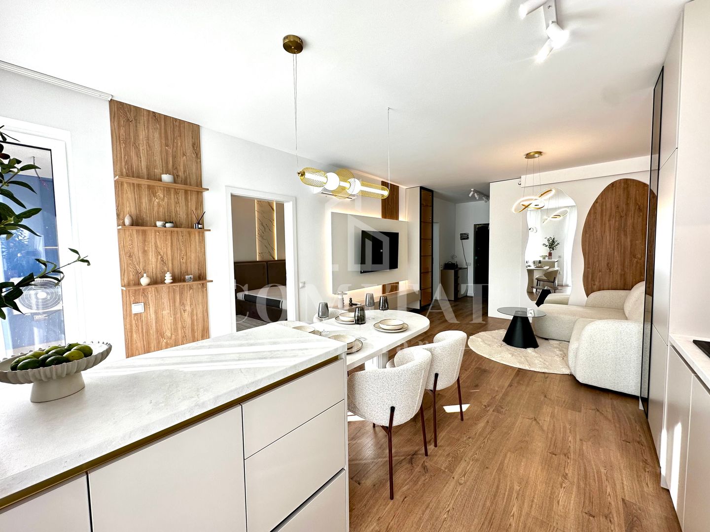 Apartament ultrafinisat | Etaj intermediar | Zona str Tineretului - Poză 16