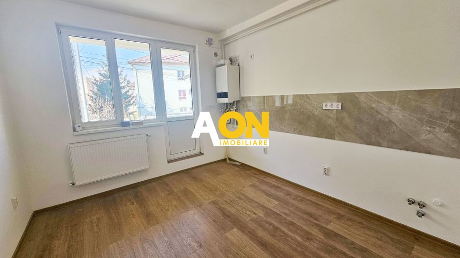 Apartament cu o camera, 40 mp utili + balcon 10 mp, etaj 1, Cetate - Poză 1