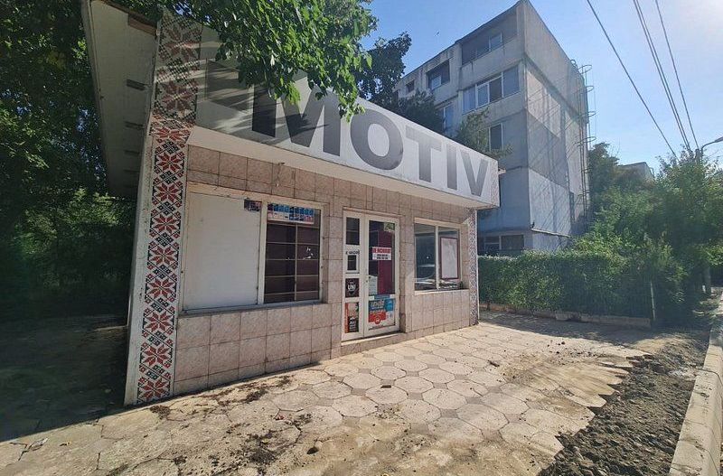 Spațiu comercial stradal – zona Micro 19, trafic pietonal intens - Poză 3