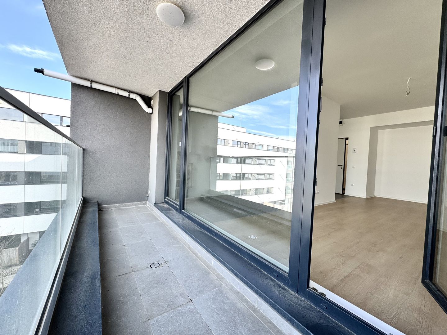 3 camere 76 mp SU + Balcon 6.5mp - Zona Lac Straulesti-Mall Colosseum - Poză 17