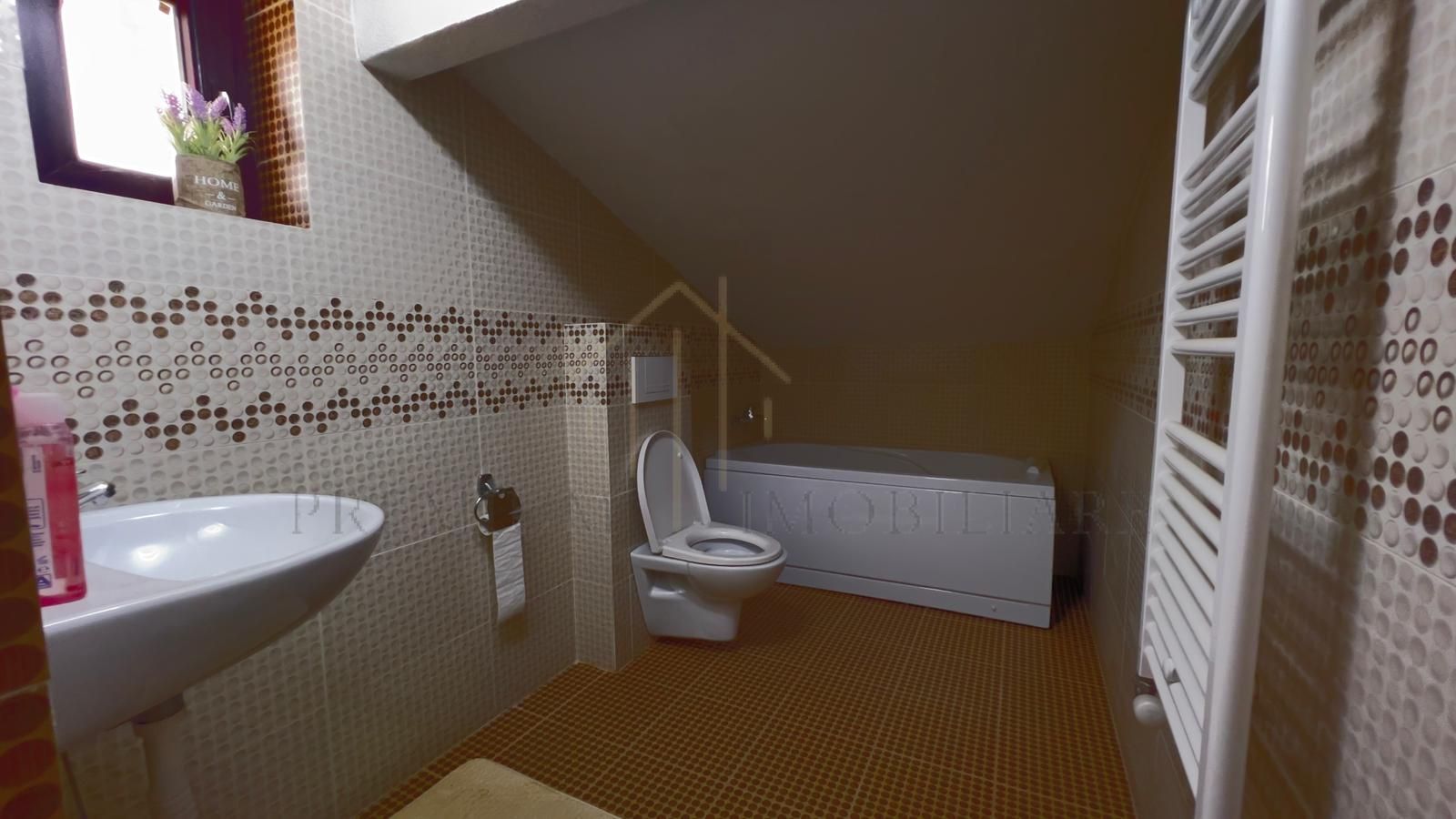 Vilă P+M cu teren de 4.200 mp – Onești - Poză 33