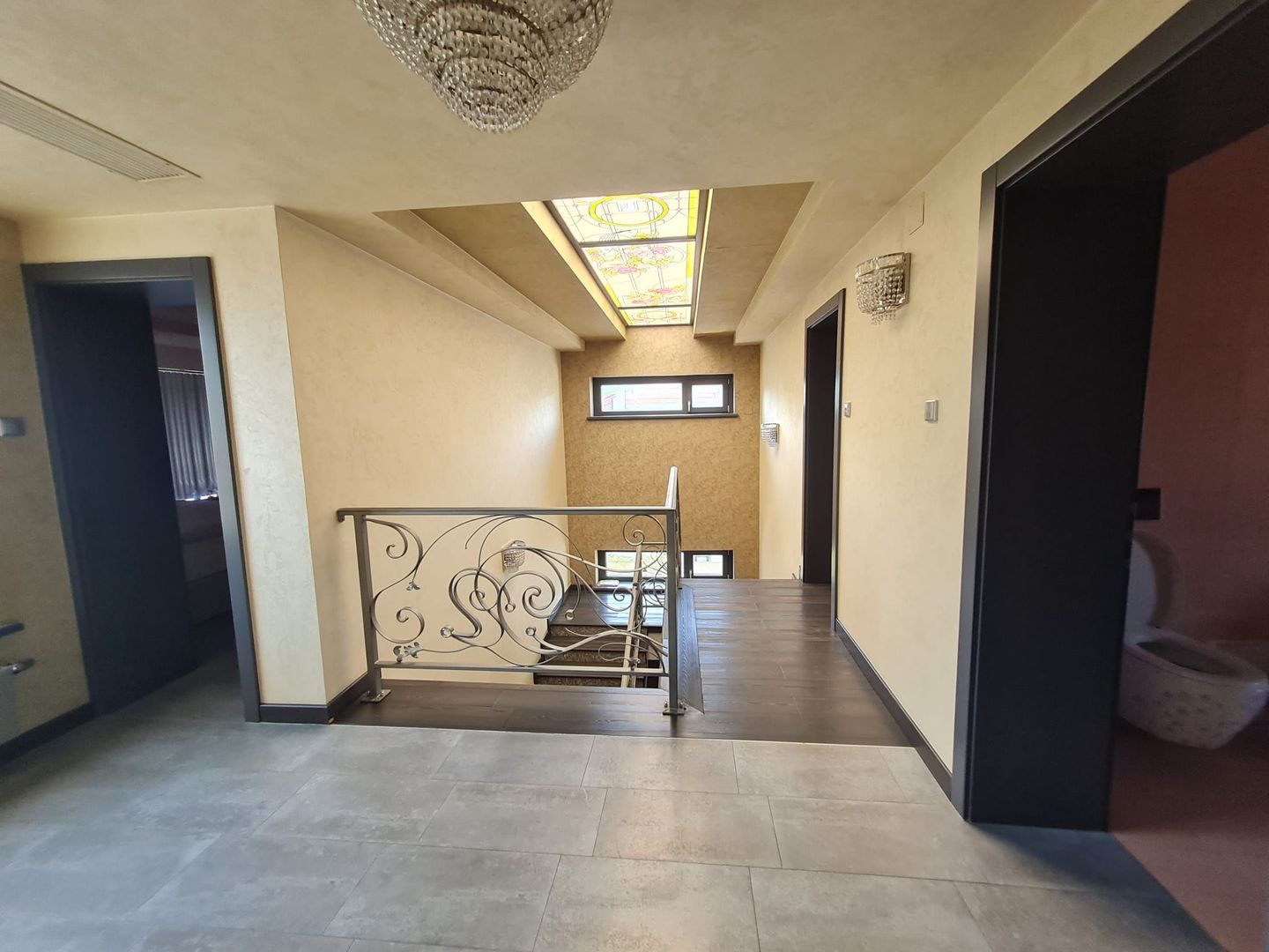 Lux la 5 minute de Iulius Twon - Poză 79