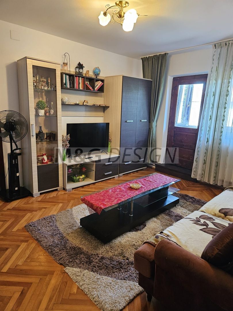 Apartament 2 camere  Girocului cu centrala - Poză 1