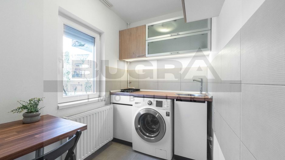 Garsoniera moderna, mobilata, zona UMF - Poză 6