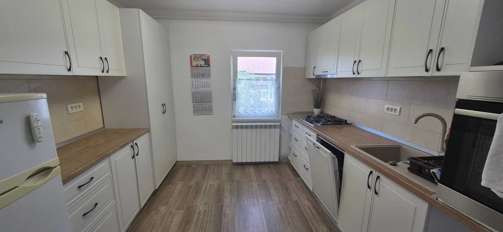 CENTRUL ORASULUI, 2 CAMERE, APARTAMENT SEMIDECOMANDAT - Poză 7