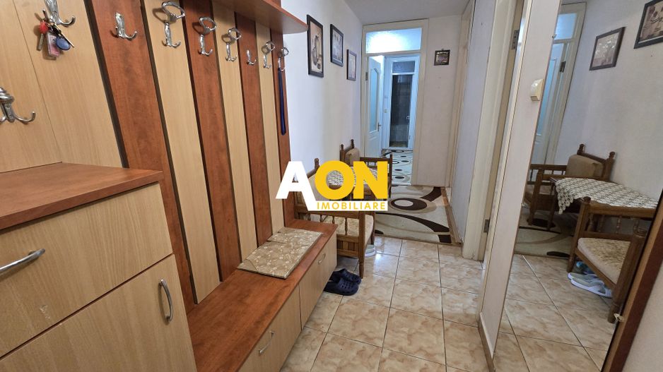 Apartament 4 Camere,79mp Utili, Etaj 2, Zona Cetate - Poză 9