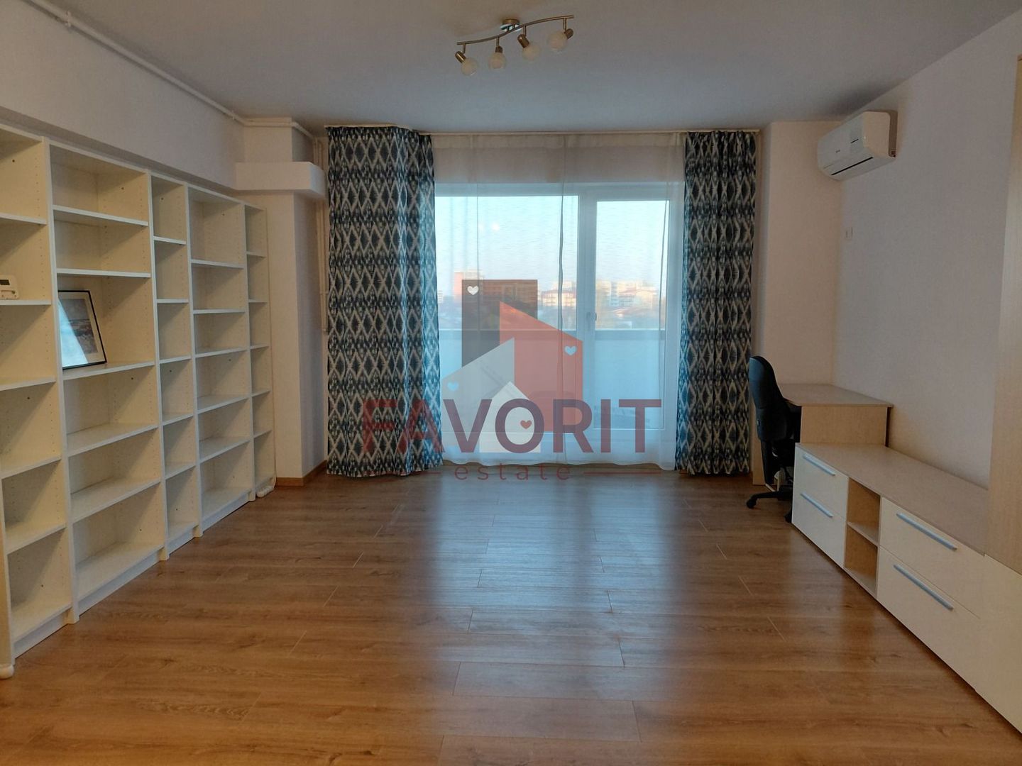 2 camere | etaj intermediar | centrala proprie | zona excelenta | - Poză 1