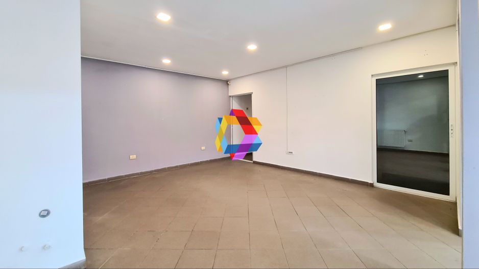 Spatiu comercial de închiriat  - 35 mp # spatii-comerciale-brasov.ro - Poză 3