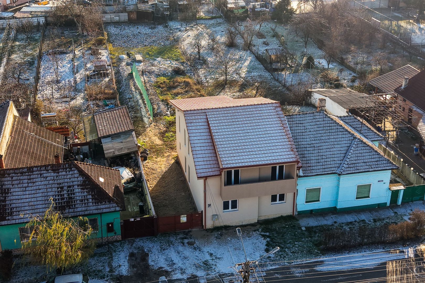 Casă nouă cu etaj semifinalizată, zonă liniștită în Aradul Nou - Poză 12