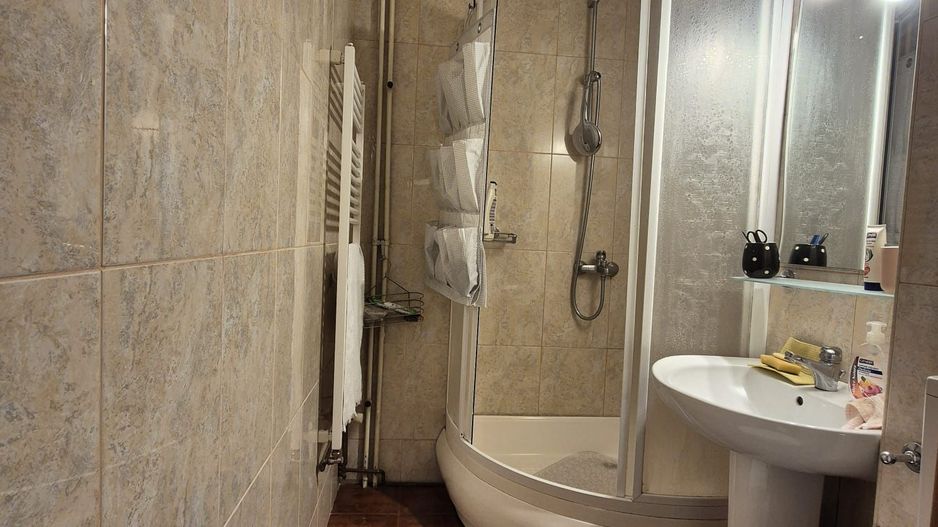 Garsoniera  in zona centrala, la prima închiriere - Poză 9