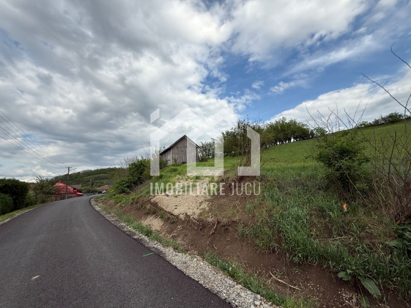 Teren intravilan construibil – 2.100 mp | Căianu - Poză 1
