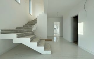 Casa individuala recent finisata cu teren de 425! - Poză 9