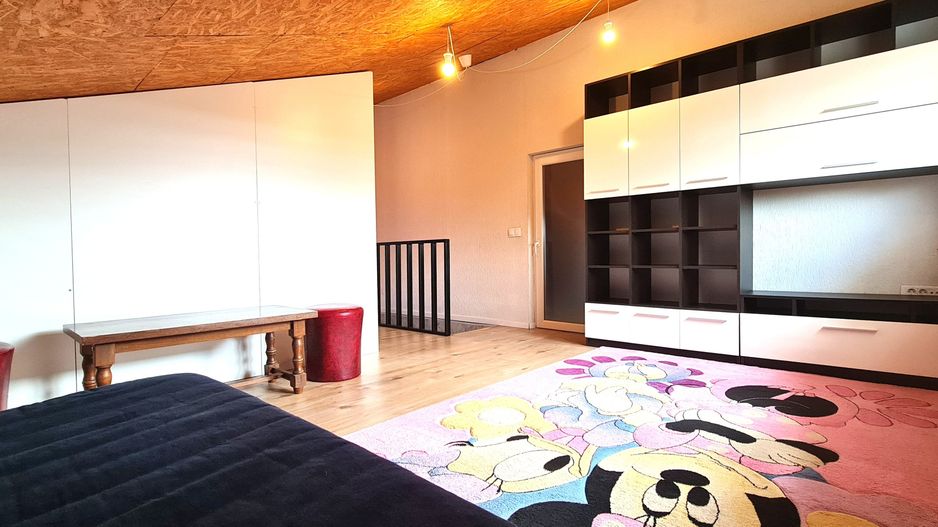 Casa semimobilata semiutilata modern cartier Izvor Tarlungeni Brasov - Poză 9