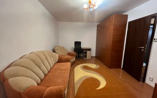 Apartament 2 camere,  decomandat - Poză 1