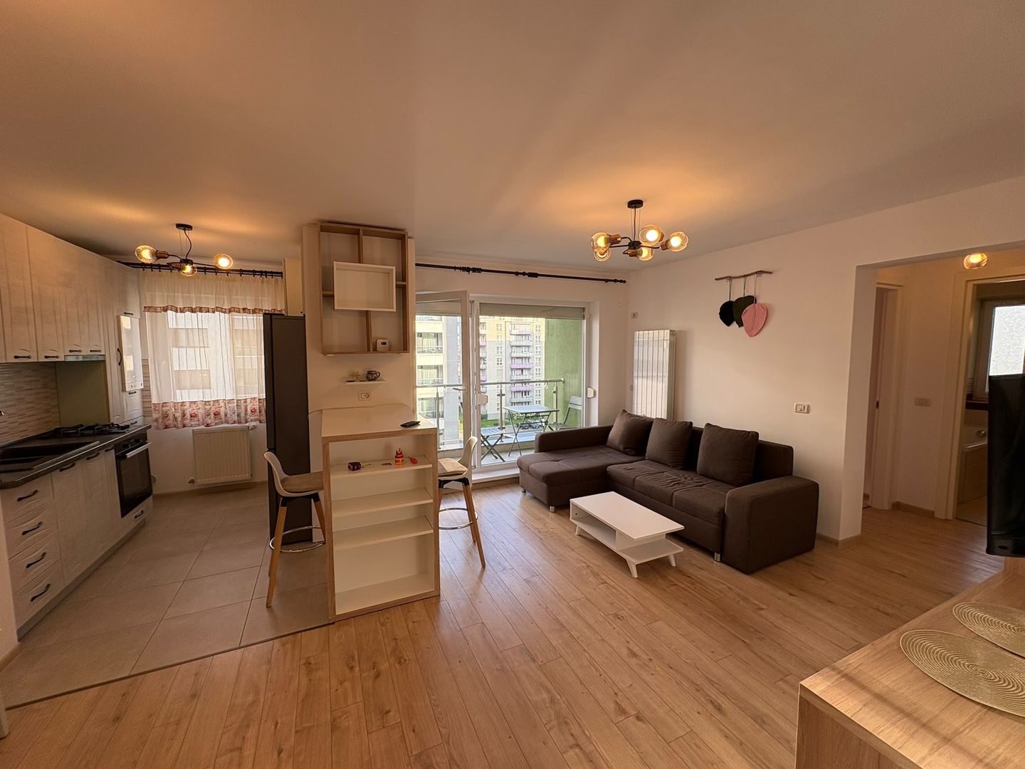 Apartament 2 camere 900 M de Coressi etaj 6/8 - Poză 2