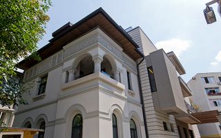 CLADIRE SPECTACULOASA IN DOMENII - Poză 2