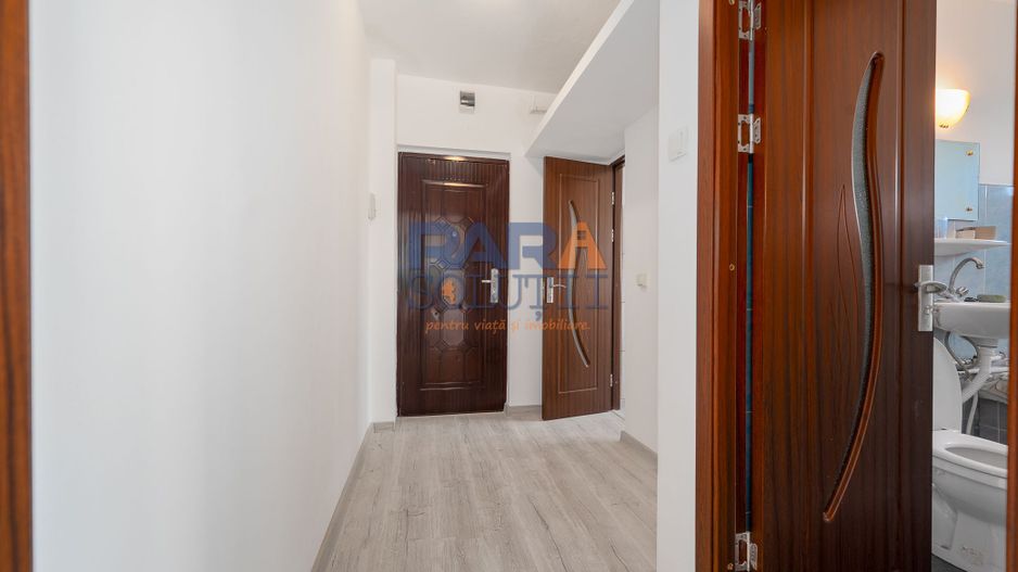 Aapartament 2 camere, luminos, etaj intermediar - Poză 2