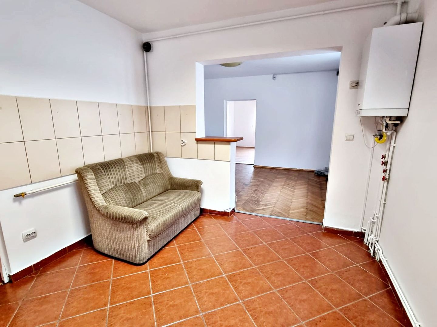 Zona Grivitei corp de casa pretabil birouri - Poză 1