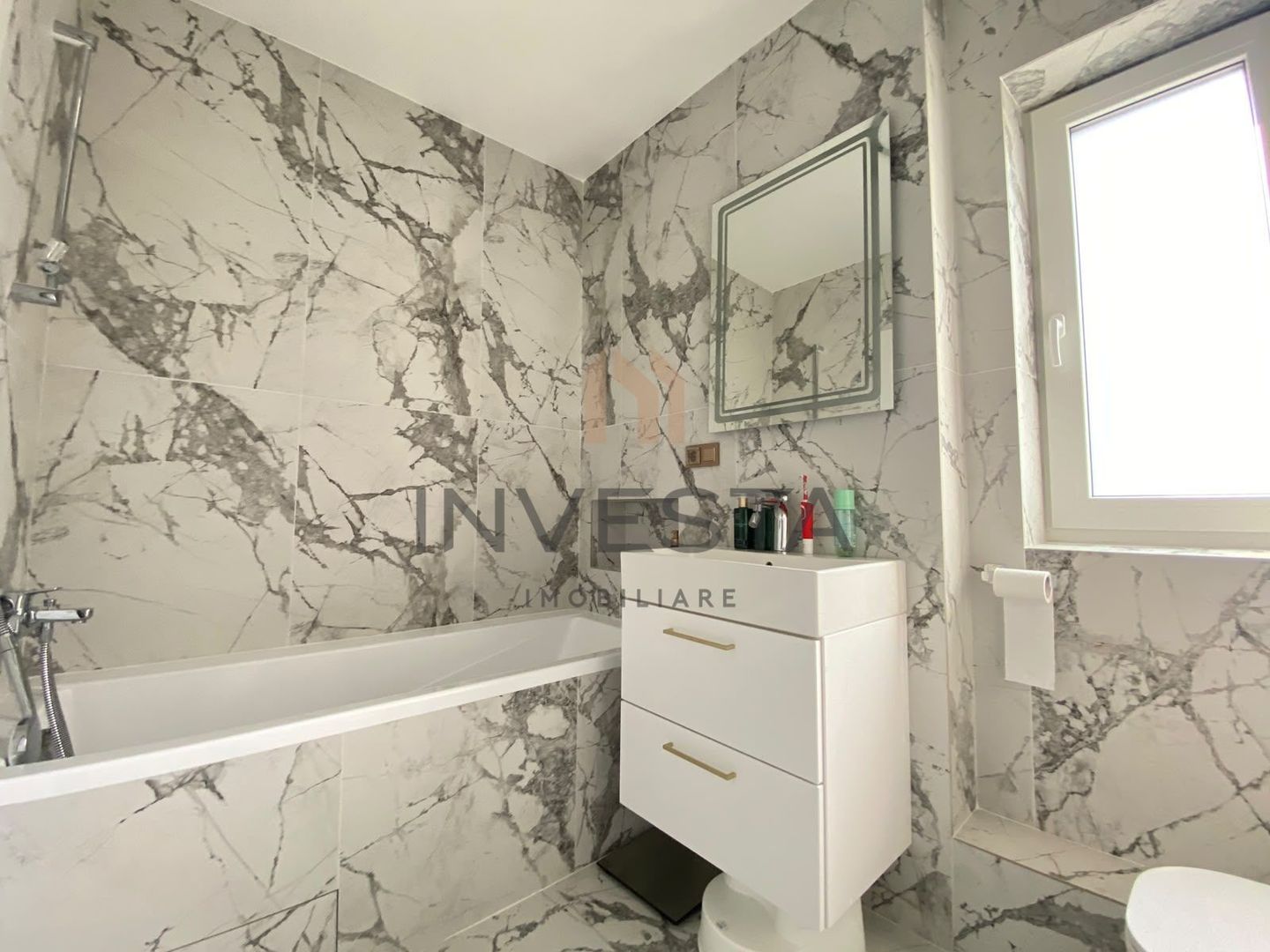Apartament premium 99 mp cu 2 balcoane si parcare, Borhanci - Poză 9