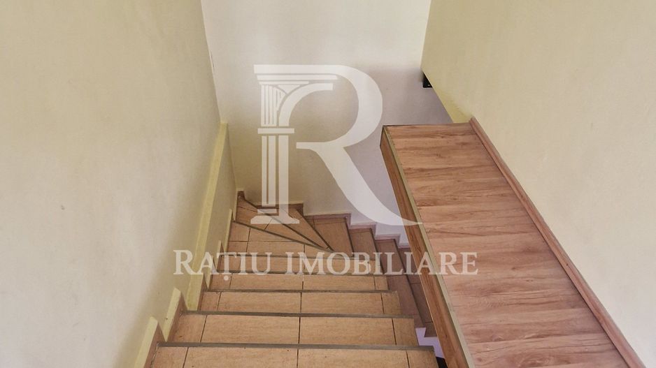 Casa cu 5 camere de vanzare | Iosia | Oradea. - Poză 12