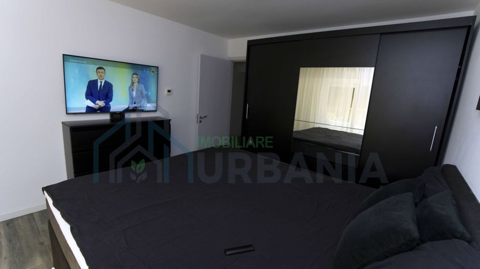 Apartament spatios renovat, Podu Iloaiei, etaj 2 - Poză 3