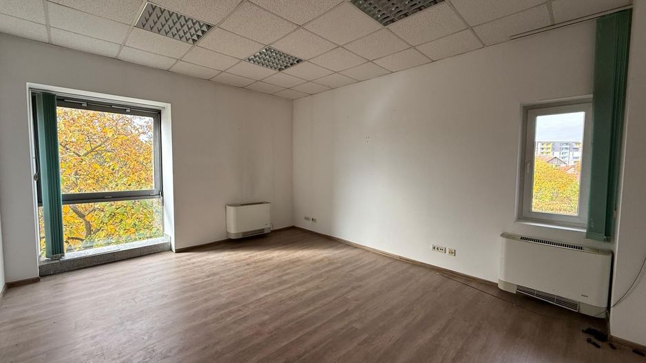 Spații de birouri, lângă ISHO ,vizibilitate excelent - Poză 4