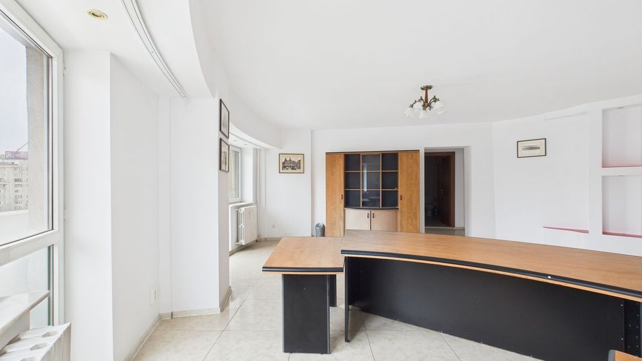 Apartament cu 3 camere de vanzare - Spatiu versatil - Rond Alba Iulia - Poză 5