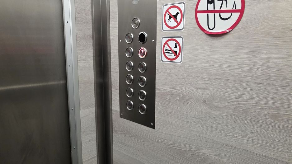 Apartament cu 3 camere, etaj 7, mobilat si utilat, VASLUI - zona GARA; - Poză 2