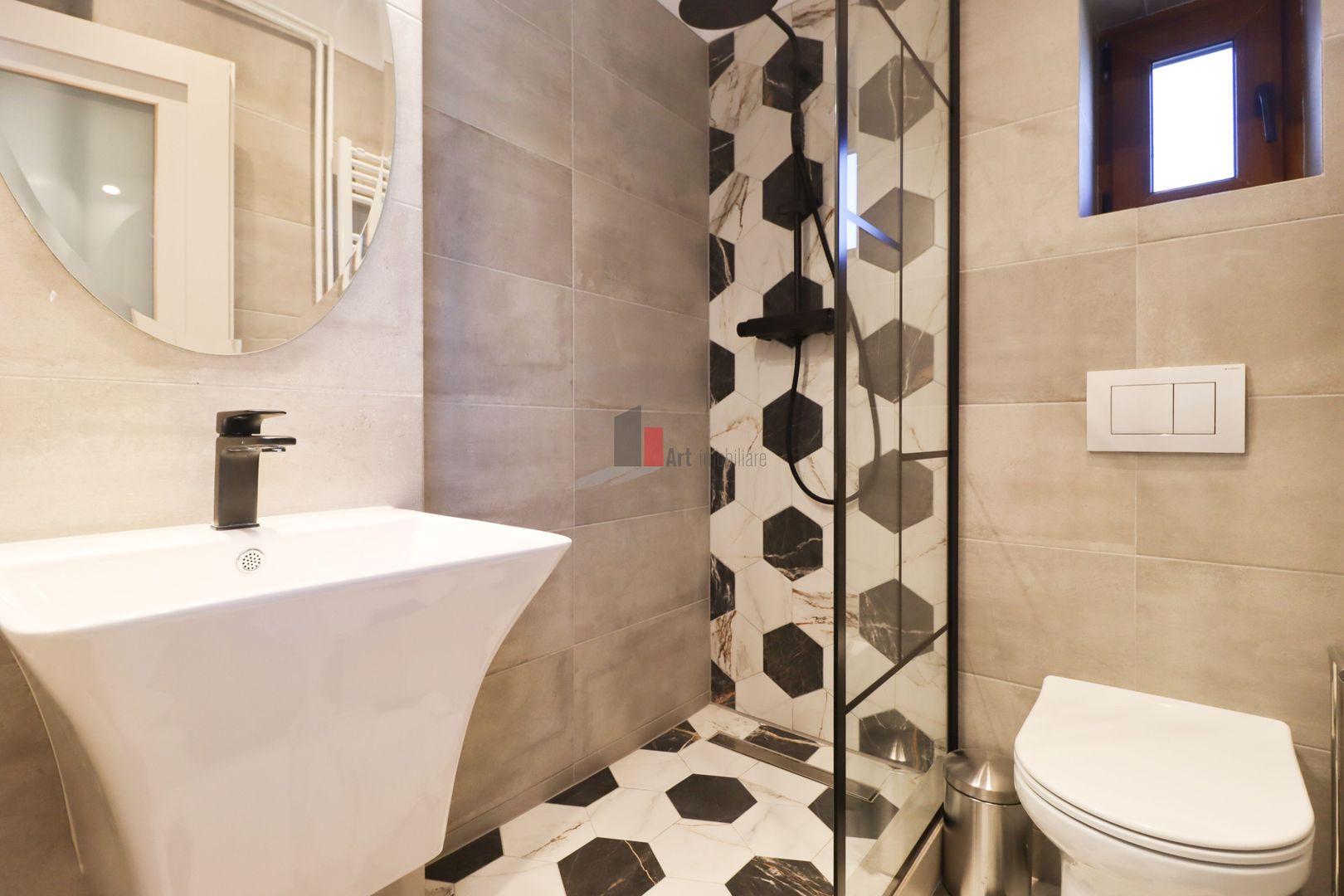 Apartamentul "COBERTURA",  PENTHOUSE "PIATA SPANIEI", TERASA 63 mp, CONSOLIDAT - Poză 45