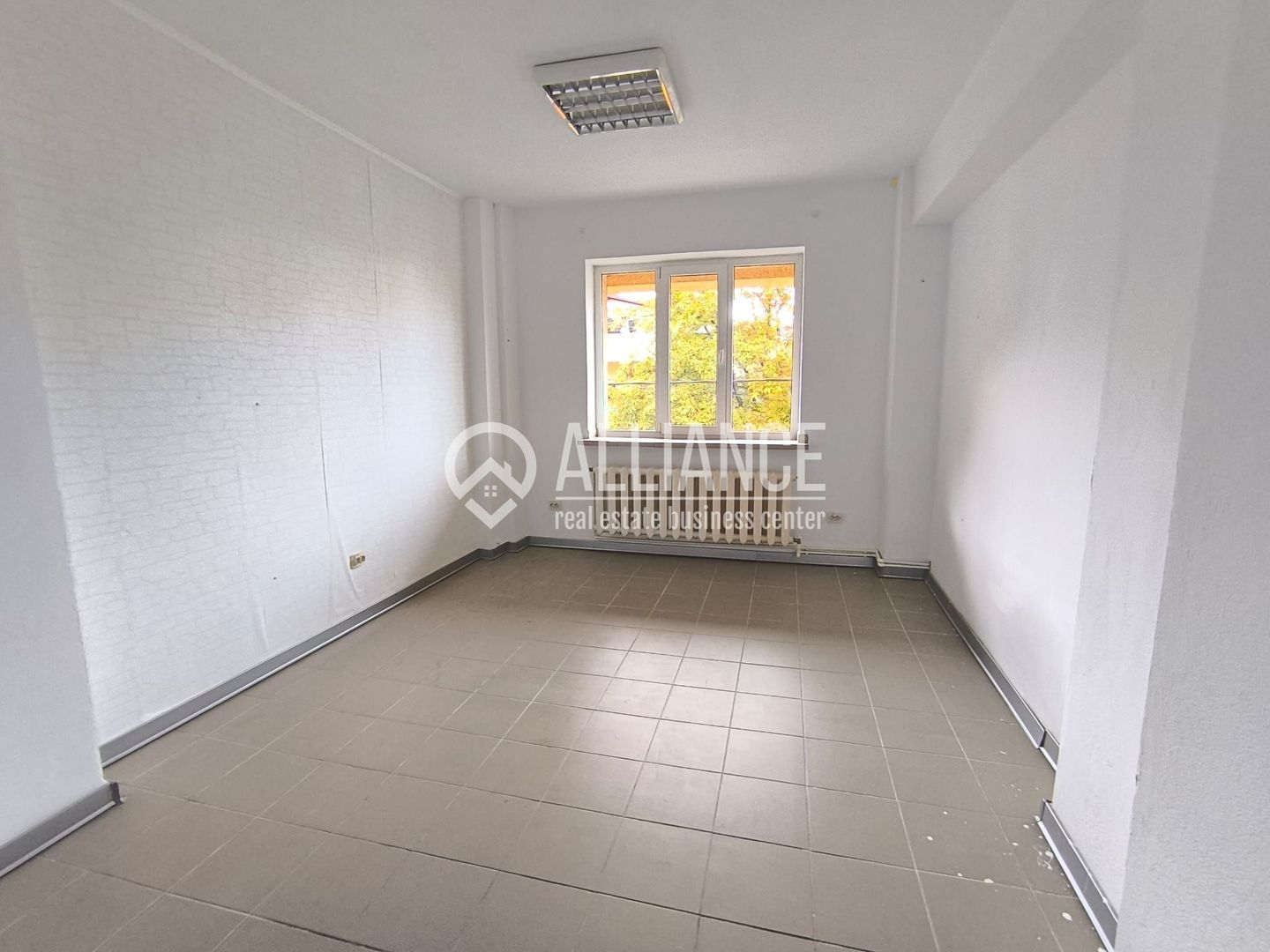 SPITALUL MILITAR (COD03)- Birouri cu suprafata generoasa ! - Poză 8