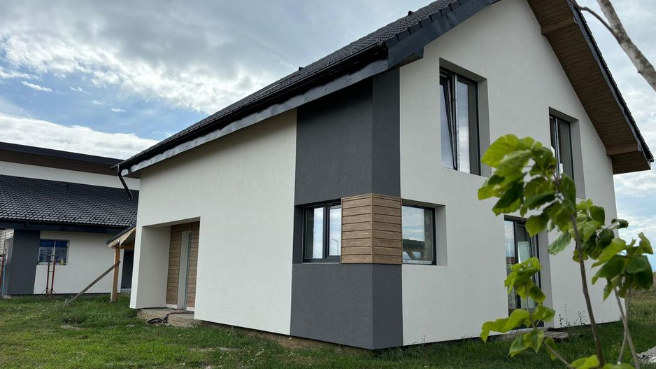 Casa individuala noua, moderna, INTABULATA- Sura Mica, Sibiu - Poză 1
