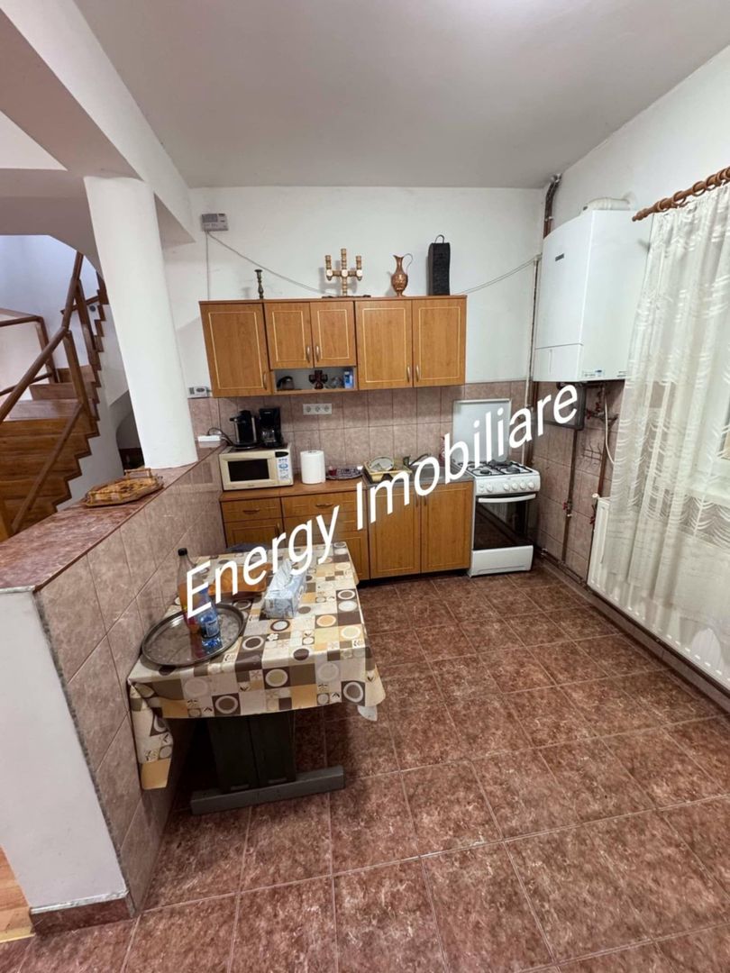 De  vânzare o casă cu 4 camere, în localitate Sîngiorgiu de Mureș - Poză 5