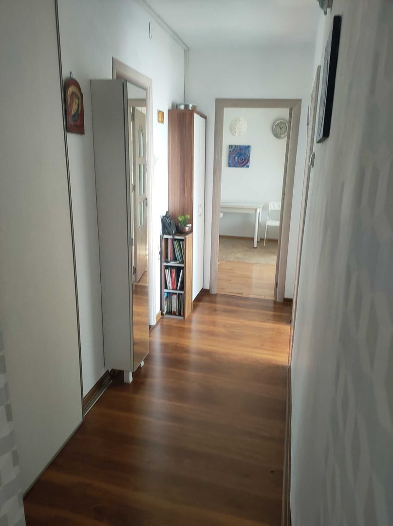 Închiriere apartament 2 camere+birou - Poză 2