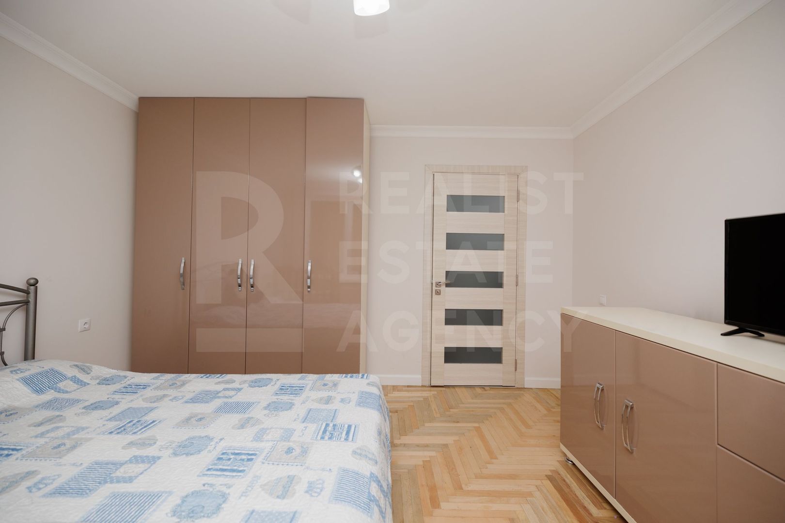Vânzare, apartament, 3 camere, bd. Mircea cel Bătrân, Ciocana - Poză 1