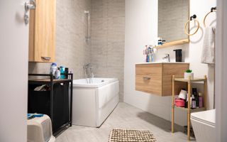 Apartament cu 3 camere si terasa de 49mp, Tomis Nord- Constanta - Poză 18