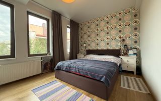 Casa insiruita deosebita cu 5 camere in cartierul Sopor - Poză 13