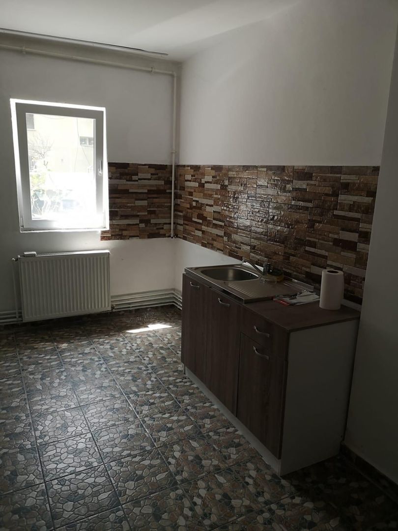 Apartament cu doua camere-zona Girocului - Poză 6