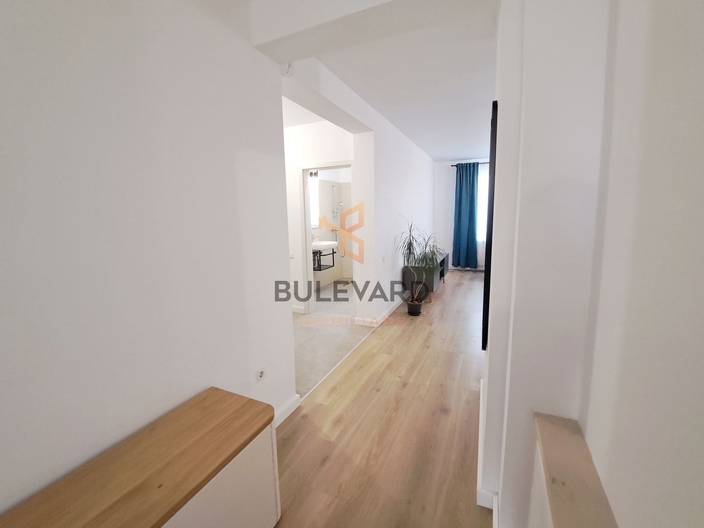 Apartament 3 camere, ultrafinisat, parcare, cartier Europa - Poză 14