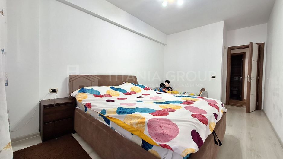 Apartament 2 camere decomandat, spatios,  Coresi Isaran - Poză 6