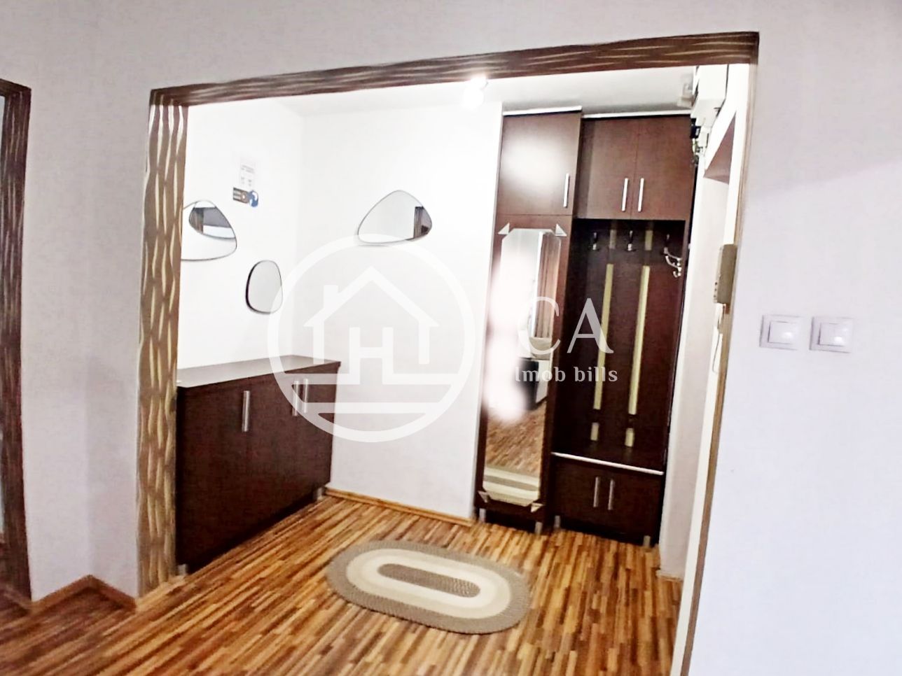 Apartament de vânzare cu 3 camere în zona Rogerius, Oradea - Poză 11